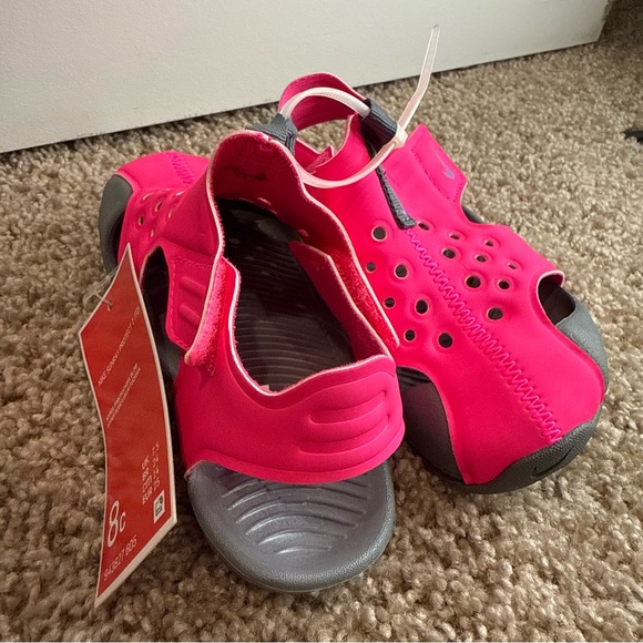 NIKE | Sunray Protect 2 (TD) | Girls Toddler Size 8C | Hyper Pink / Fuchsia Glow - Picture 7 of 15